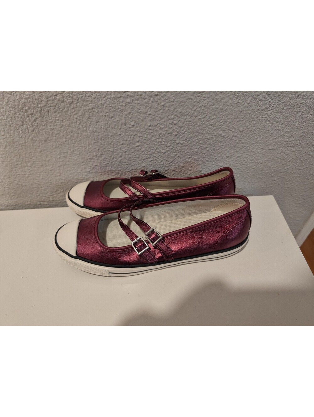 Converse Women's Maroon Mary Jane Flat Shoes Size 8.5